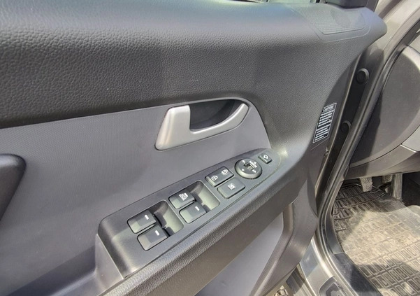 Ford Focus cena 49800 przebieg: 117857, rok produkcji 2014 z Piła małe 596